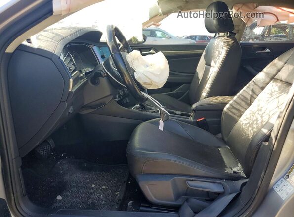 3VWE57BU4KM270569 2019 VOLKSWAGEN JETTA Silver Вид салону спереду
