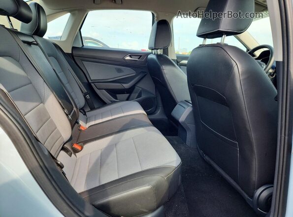 3VWEX7BUXSM033157 2025 VOLKSWAGEN JETTA Gray Rear seats view