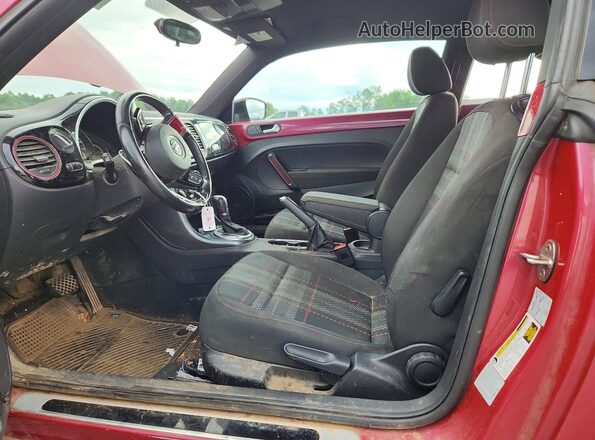 3VWF17AT7HM604434 2017 VOLKSWAGEN BEETLE Pink Front interior view
