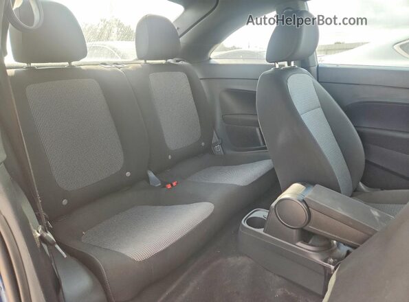 3VWFD7AT6KM717323 2019 VOLKSWAGEN BEETLE Blue Vista de los asientos traseros
