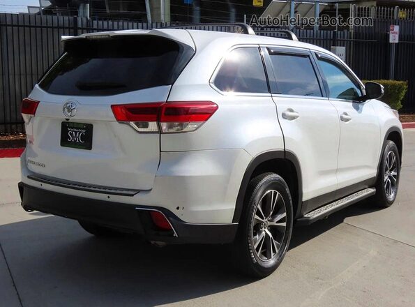 5TDZZRFH1KS300015 2019 TOYOTA HIGHLANDER White Առջևի աջ