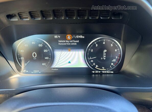 YV4A22PK1J1385420 2018 VOLVO XC90 Gray Dashboard view