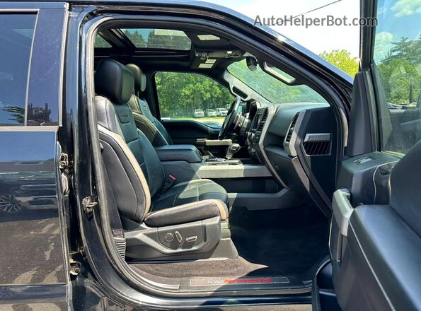 1FTFW1RG7JFA55252 2018 FORD F150 Черный Вид панели приборов