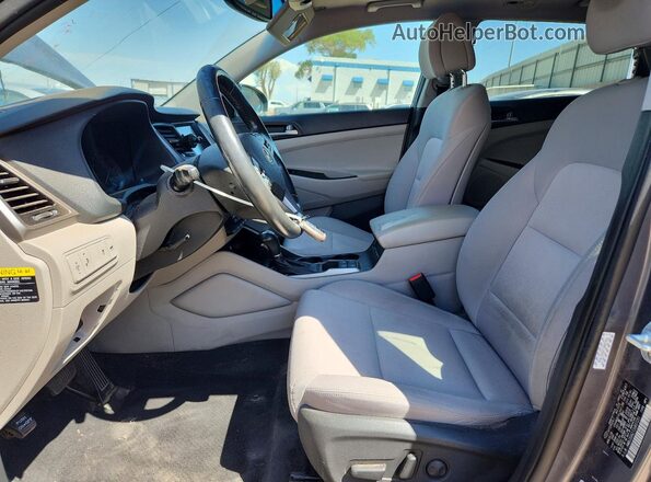 KM8J33A27JU837251 2018 HYUNDAI TUCSON Gray Вид панелі приладів