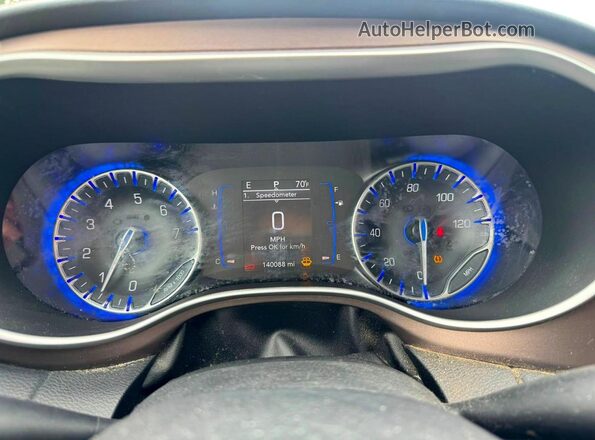 2C4RC1DG4LR164552 2020 CHRYSLER VOYAGER Black Սարքավորումների վահանակի տեսք