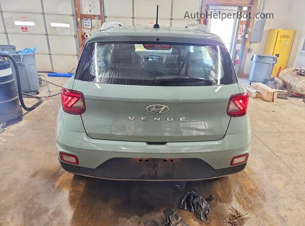 KMHRC8A32SU398521 2025 HYUNDAI VENUE Turquoise Вид салону спереду