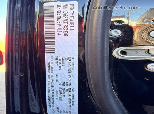 1C6RR7XT7PS528307 2023 RAM 1500 Black Widok wnętrza z tyłu