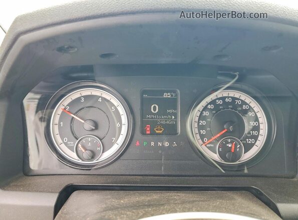 3C6JR7DG3PG594980 2023 RAM 1500 White უკანა სავარძლების ხედი