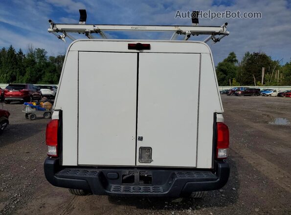 5TFRX5GN0GX064669 2016 TOYOTA TACOMA White Widok wnętrza z przodu