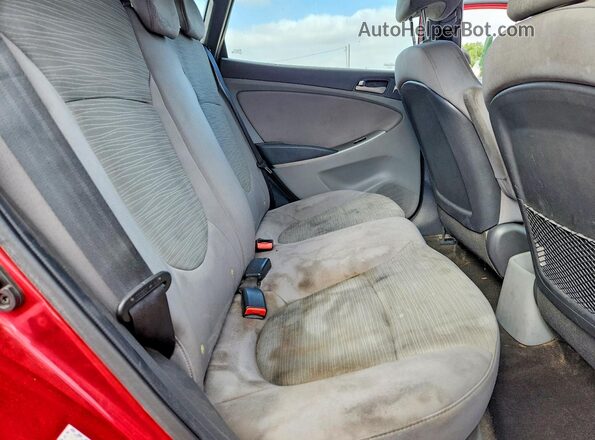 KMHCT5AE7HU300419 2017 HYUNDAI ACCENT Red Engine compartment view