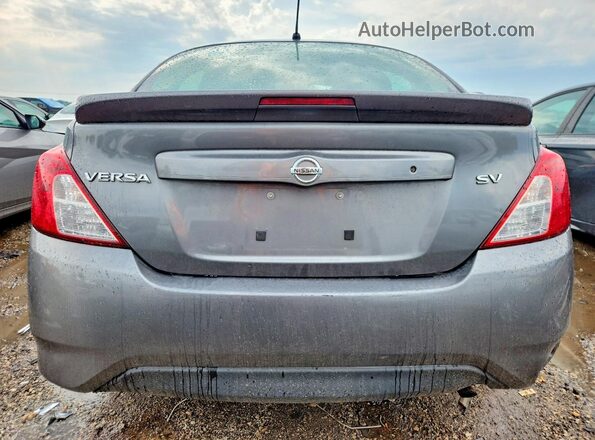 3N1CN7AP7JL814110 2018 NISSAN VERSA Gray Vista interior delantera