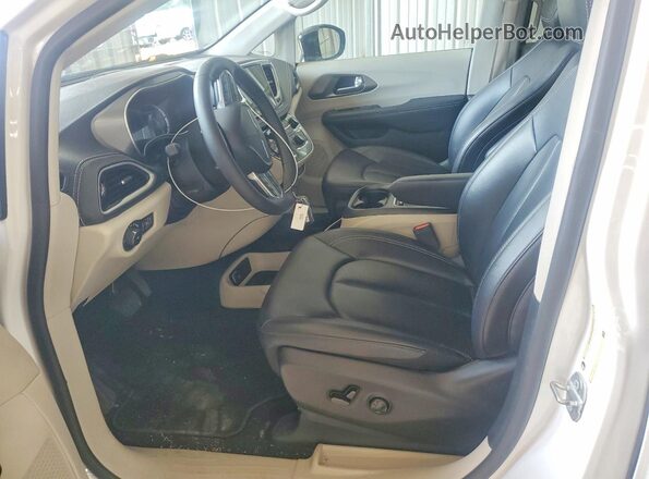 2C4RC1S72RR123803 2024 CHRYSLER PACIFICA Белый Вид панели приборов