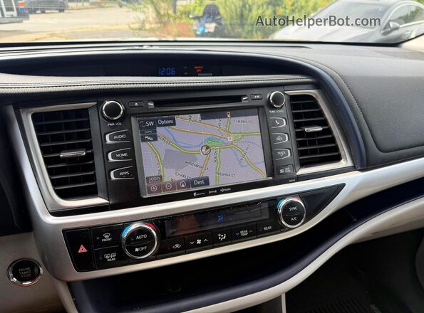 5TDJZRFH2JS906256 2018 TOYOTA HIGHLANDER Зеленый Вид задней части салона