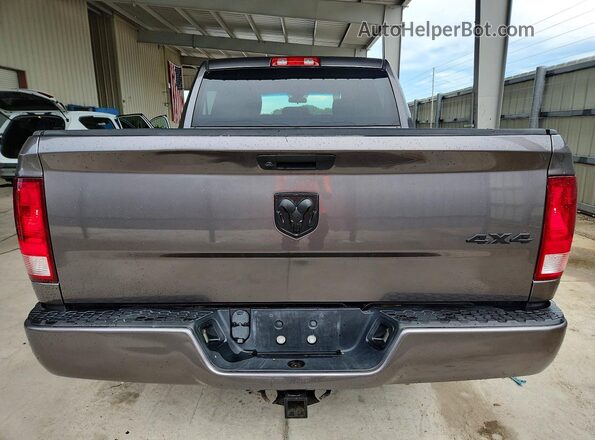 3C6RR7KG4MG707370 2021 RAM 1500 Gray Front interior view