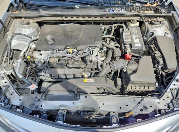 4T1B11HK9JU598306 2018 TOYOTA CAMRY Silver Engine compartment view