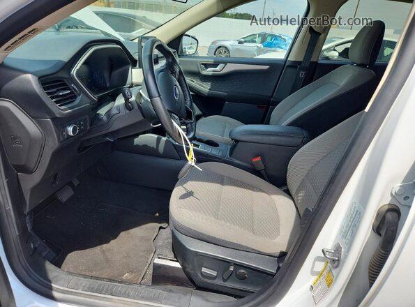 1FMCU0BZ8LUC11212 2020 FORD ESCAPE Белый Вид панели приборов