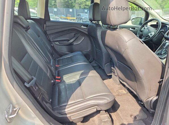 1FADP5CU7GL114861 2016 FORD C-MAX Серебряный Вид задней части салона