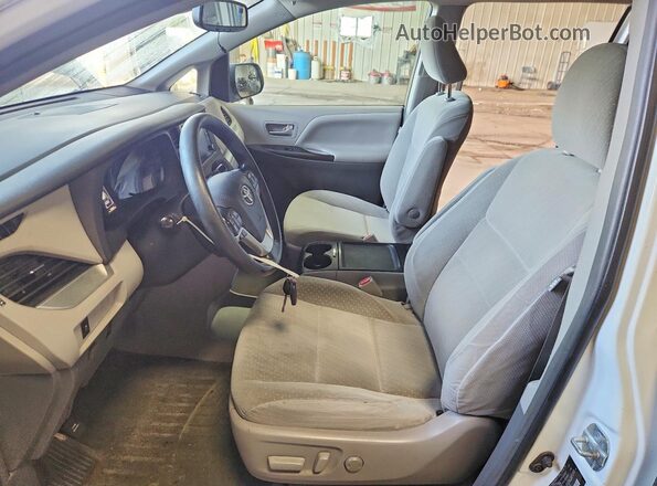 5TDKZ3DC7JS919576 2018 TOYOTA SIENNA White წინა პანელის ხედი