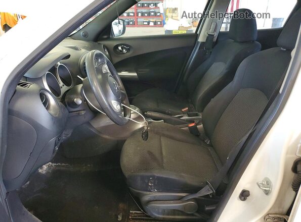 JN8AF5MV6GT656061 2016 NISSAN JUKE White Dashboard view