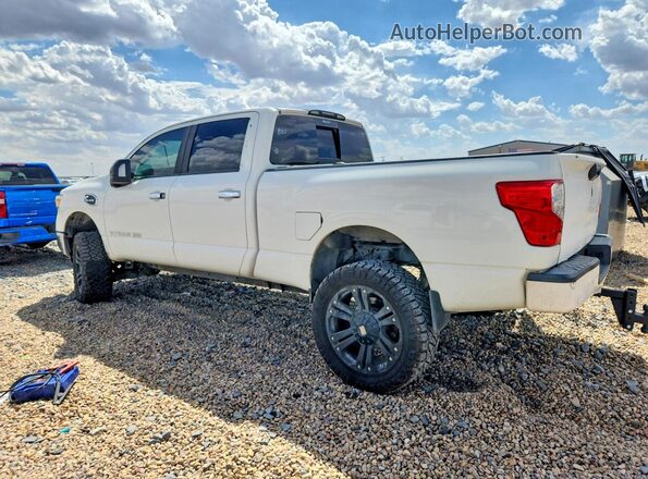 1N6BA1F31HN540806 2017 NISSAN TITAN White Tył prawy