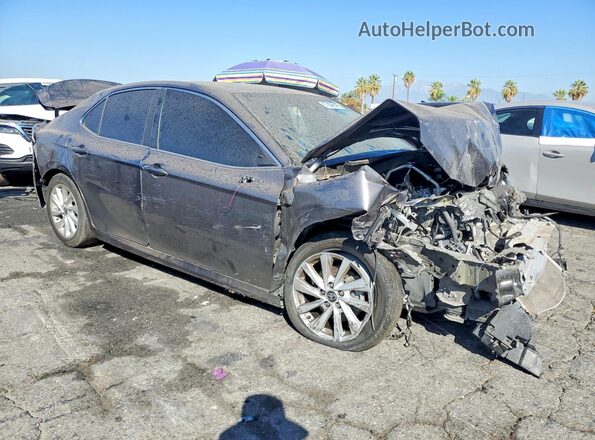 4T1R11AK7NU705061 2022 TOYOTA CAMRY Gray წინა ხედი