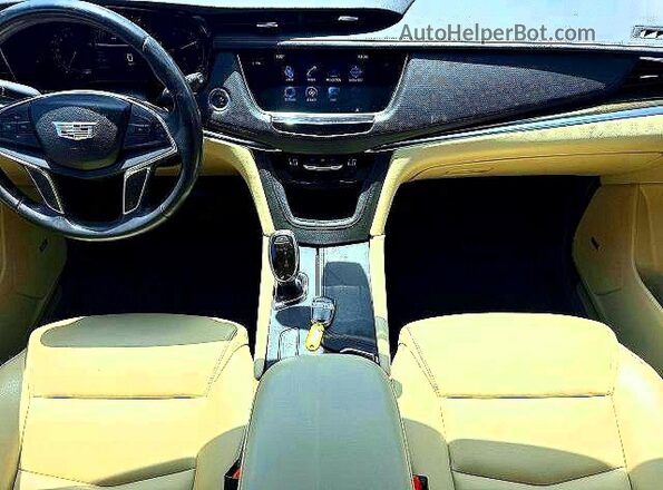 1GYKNARS2HZ240947 2017 CADILLAC XT5 Gold ხელსაწყოთა პანელის ხედი