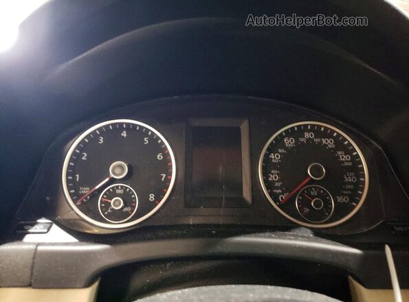 WVGAV7AX7GW007041 2016 VOLKSWAGEN TIGUAN Red Vista de los asientos traseros