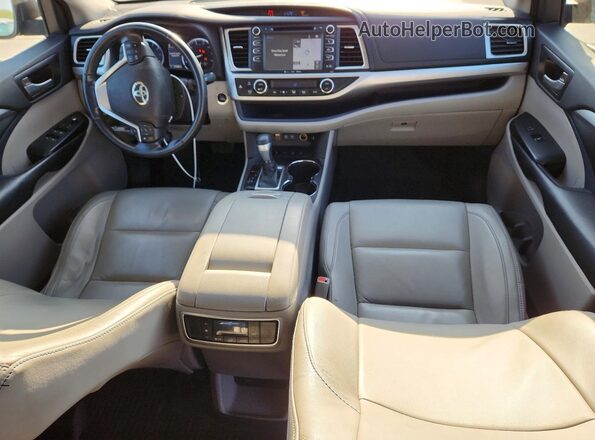 5TDJZRFH4JS843967 2018 TOYOTA HIGHLANDER Black Սարքավորումների վահանակի տեսք