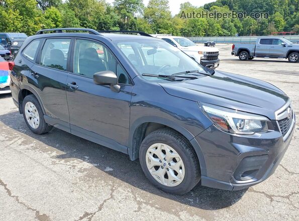 JF2SKACC4KH470293 2019 SUBARU FORESTER Gray Вид спереду