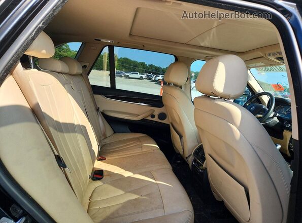 5UXKT0C51G0S76039 2016 BMW X5 Black Vista del compartimento del motor