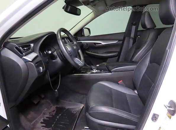 3PCAJ5M32KF132328 2019 INFINITI QX50 White Widok tylnych siedzeń