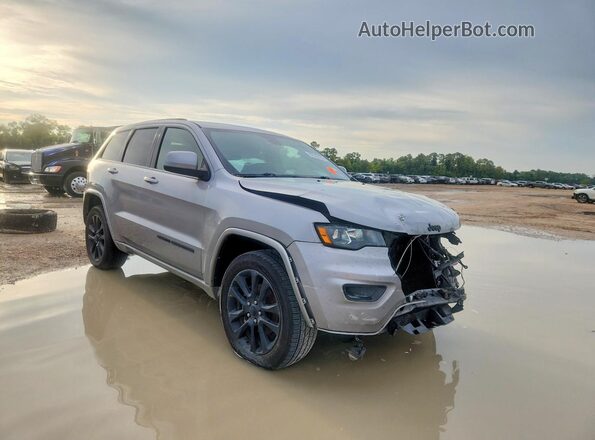 1C4RJEAGXJC241884 2018 JEEP GRAND Silver Դիմացի տեսք