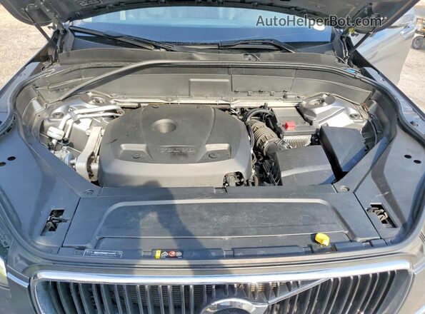 YV4A22PK5J1196074 2018 VOLVO XC90 Gray Engine compartment view