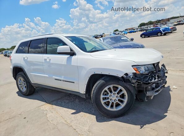 1C4RJEAG8JC399849 2018 JEEP GRAND White Widok z przodu