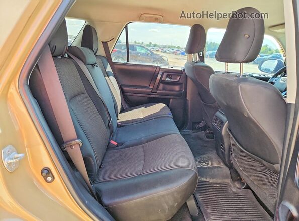 JTEBU5JR8G5362657 2016 TOYOTA 4RUNNER Tan Engine compartment view