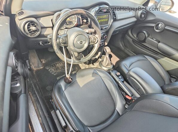 WMWXP5C55H2D16492 2017 MINI COOPER Черный Вид щитка приборов