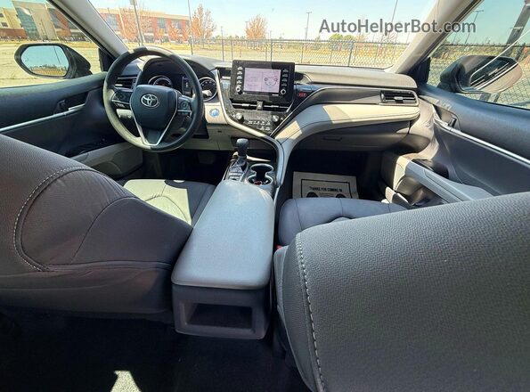 4T1C31AK3NU574100 2022 TOYOTA CAMRY Silver Widok tylnych siedzeń