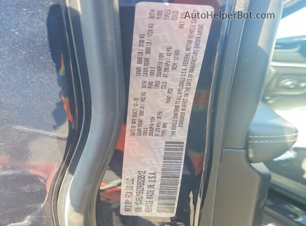 1C4RJYB62R8520512 2024 JEEP GRAND Black 360 interior view