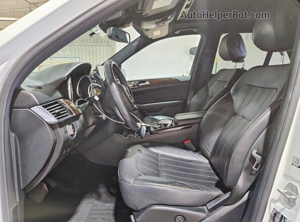 4JGDA5HB0HA938423 2017 MERCEDES-BENZ GLE White Սալոնի դիմացի տեսք