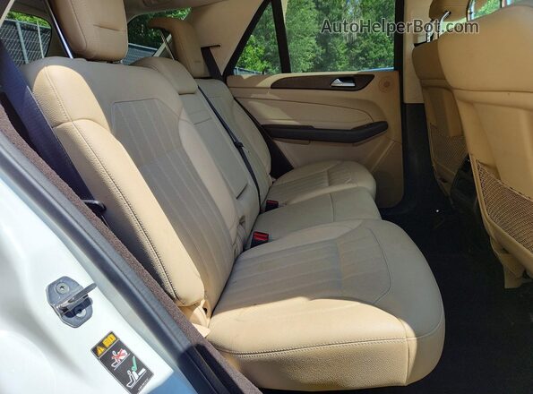 4JGDA5HB2JB203202 2018 MERCEDES-BENZ GLE White Սալոնի հետևի տեսք