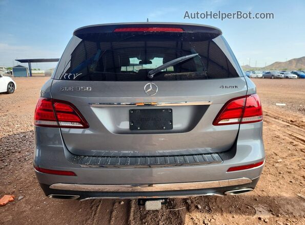 4JGDA5HB5GA771958 2016 MERCEDES-BENZ GLE Silver Вид ззаду