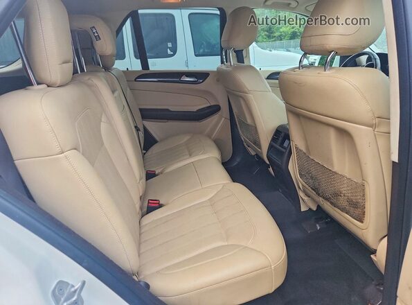 4JGDA5HB5HA893463 2017 MERCEDES-BENZ GLE White Вид задньої частини салону