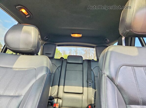4JGDA5HB6HA914952 2017 MERCEDES-BENZ GLE White Vista de los asientos traseros