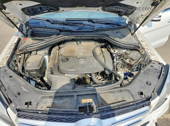 4JGDA5HB6HA914952 2017 MERCEDES-BENZ GLE White Vista del compartimento del motor