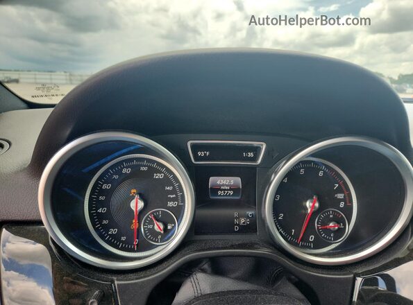 4JGDA5HB7HA945952 2017 MERCEDES-BENZ GLE Black Սարքավորումների վահանակի տեսք