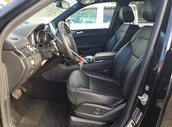 4JGDA5HB7HA982290 2017 MERCEDES-BENZ GLE Black Widok wnętrza z przodu