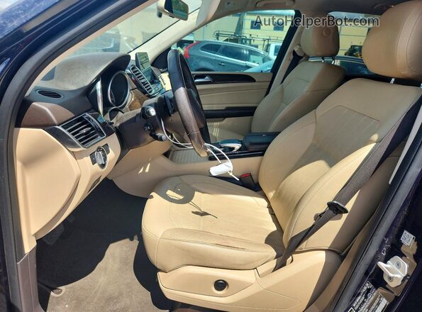 4JGDA5HB8HA933180 2017 MERCEDES-BENZ GLE Blue Vista interior delantera
