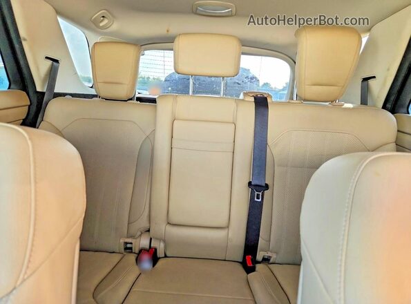 4JGDA5HB9JB177181 2018 MERCEDES-BENZ GLE White Vista de los asientos traseros