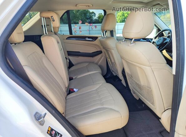 4JGDA5HB9JB177181 2018 MERCEDES-BENZ GLE White Vista interior trasera
