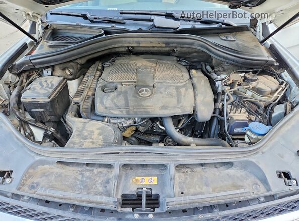 4JGDA5JB6GA678649 2016 MERCEDES-BENZ GLE White Widok komory silnika
